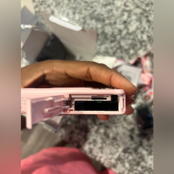 Digital Camera, FHD 1080P with 32GB SD Card 16X Digital Zoom - Pink - Picture 9 of 9